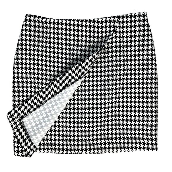 H&M Mini Skirt Wool Blend Houndstooth Black/White – Size 6 – Office/Casual - Picture 1 of 3